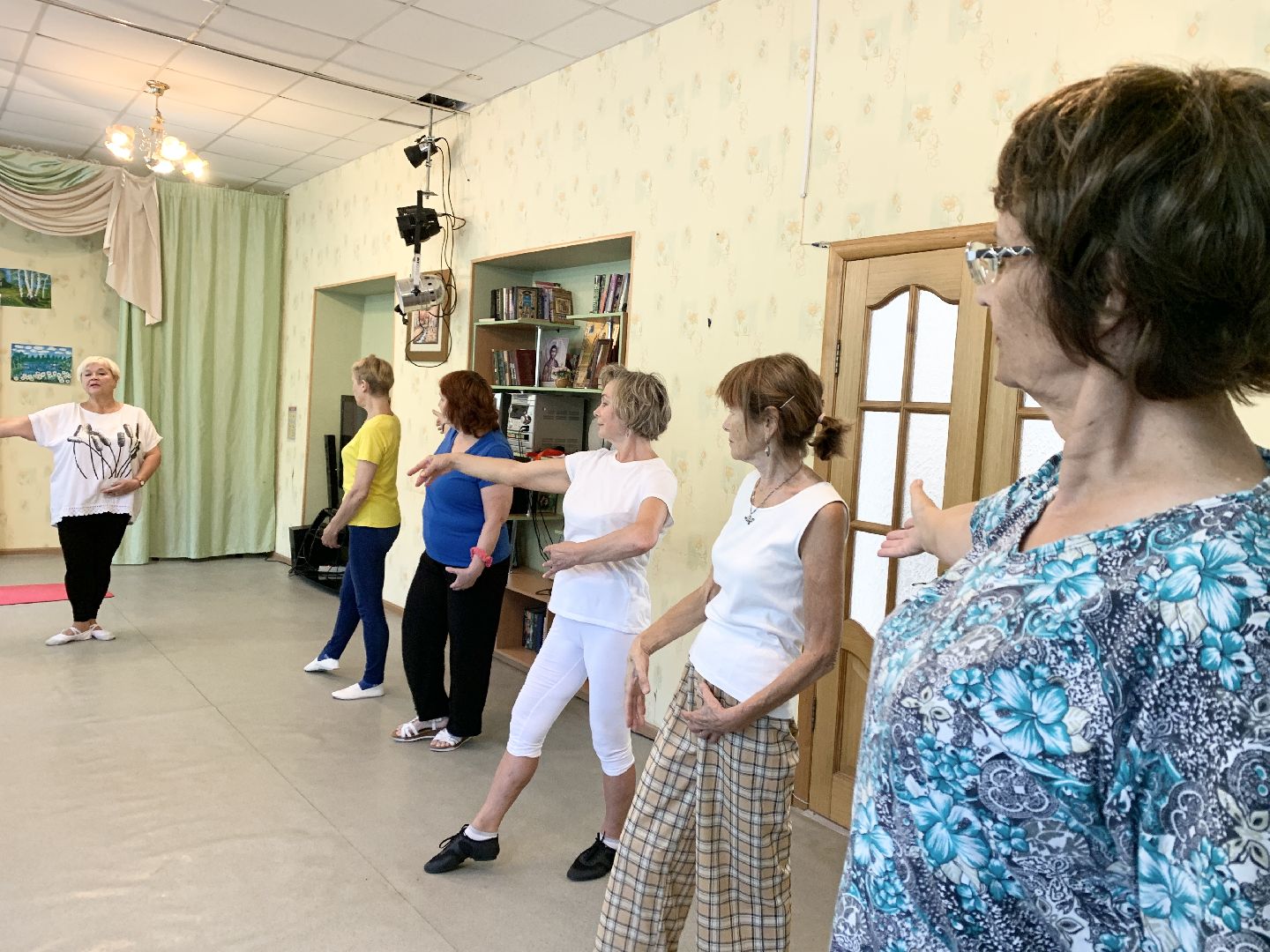 Балашиха, Подмосковье, активное долголетие, вихрь изящности,Художественная гимнастика для пенсионеров,