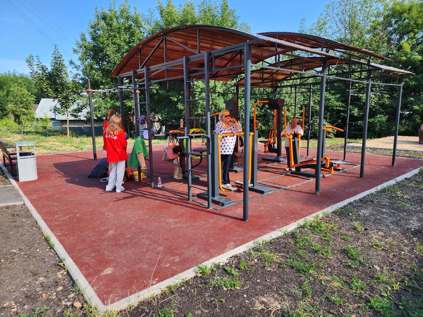 чехов, дворы, дворовые территории, комплексное благоустройство, формирование комфортной городской среды, адресный перечень, план на 2024 год, проезды, тротуары, парковки, детские площадки,