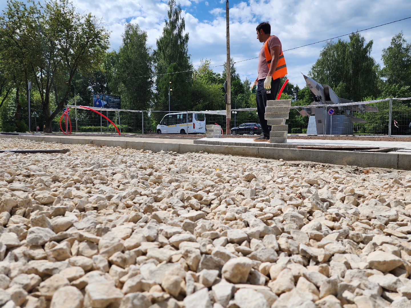 Дубна, Благоустройство, Центральная улица, Укладка плитки,