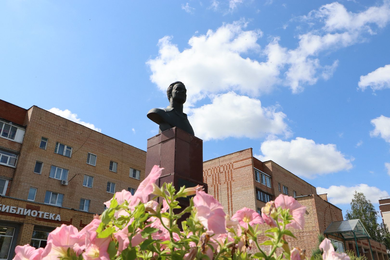 Столяровские встречи, Беззубово, Серебряные Пруды, жизнь интересных людей,