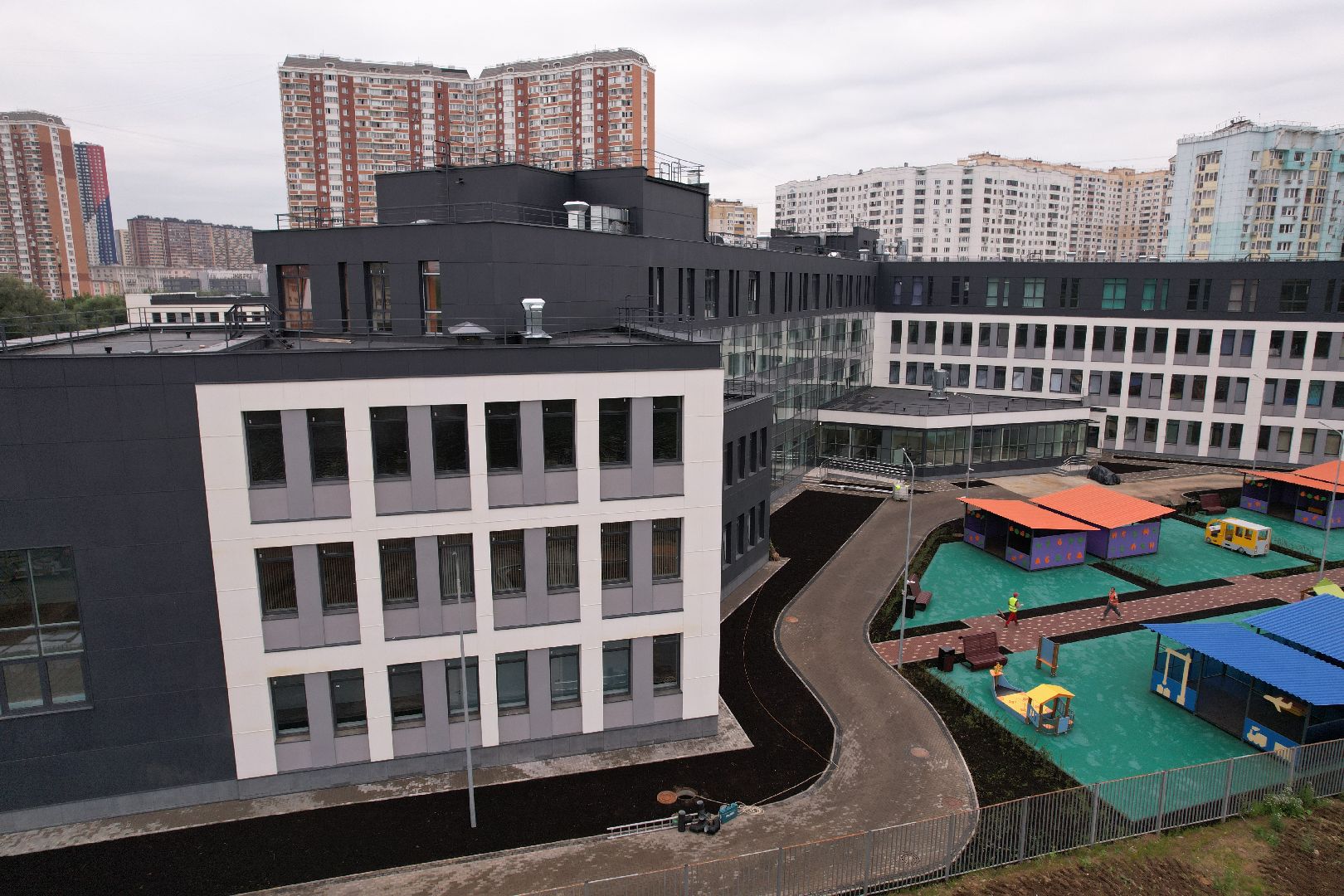 видео с коптера, красногорск, строительство, образование,