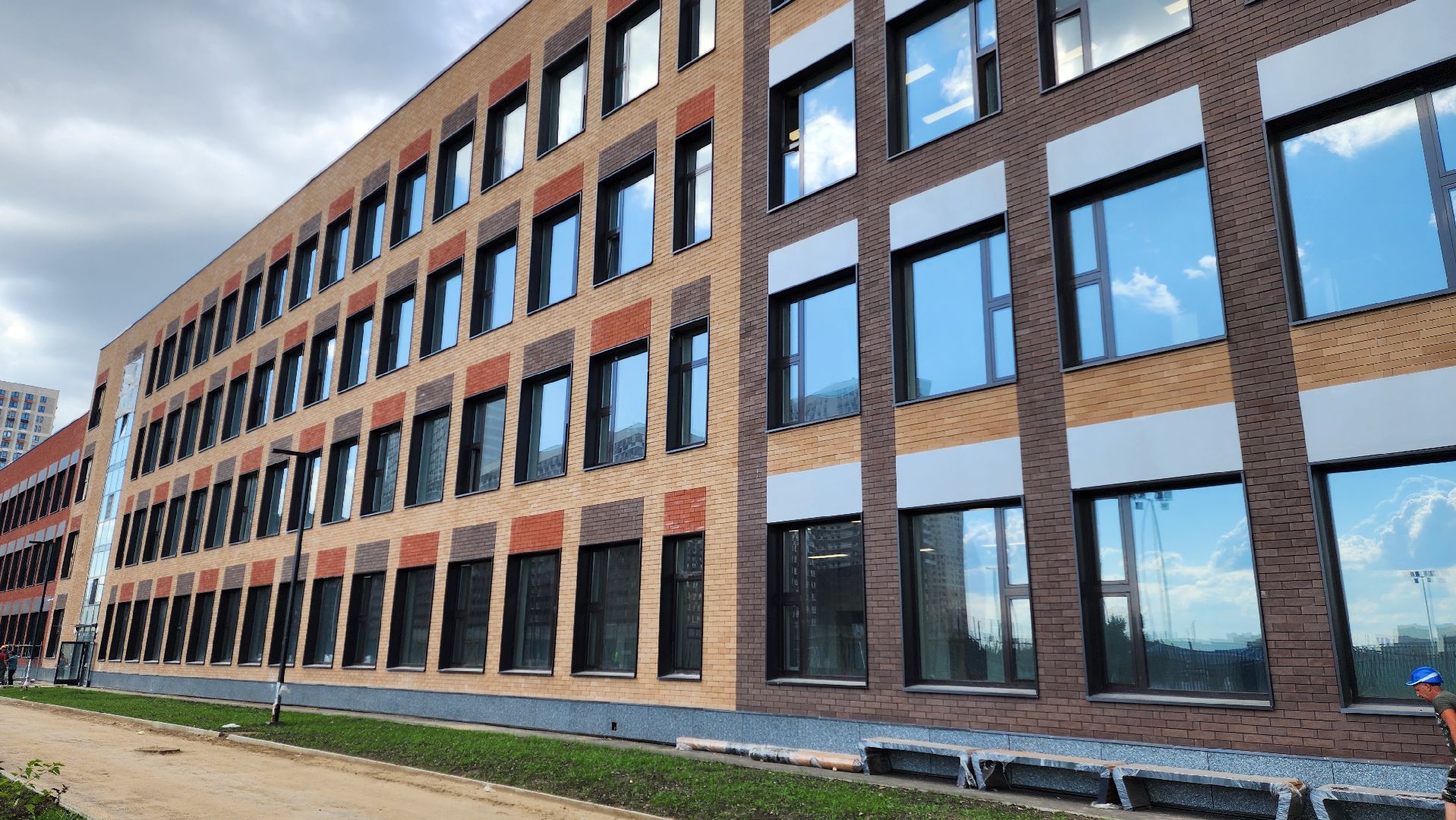 пусконаладочные работы, строительство школы,