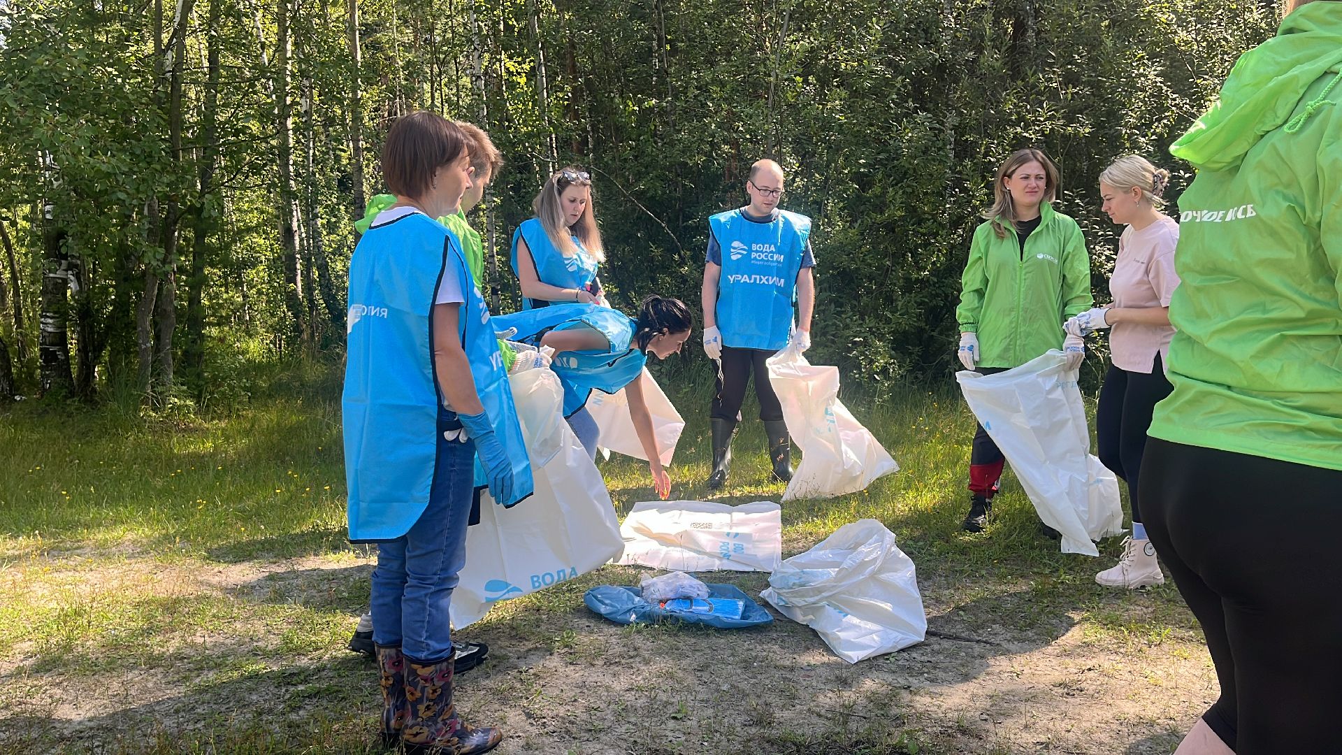 вода россии, акция, акция вода россии, экологическая акция, уборка, уборка озера, мусор, уборка мусора,