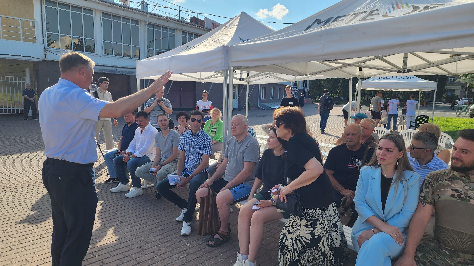 выездная администрация, борис аубакиров, реконструкция парка, здравоохранение, гимназия 1, зачисление, лилия бусыгина,Ольга тинис, Сергей Комаров,