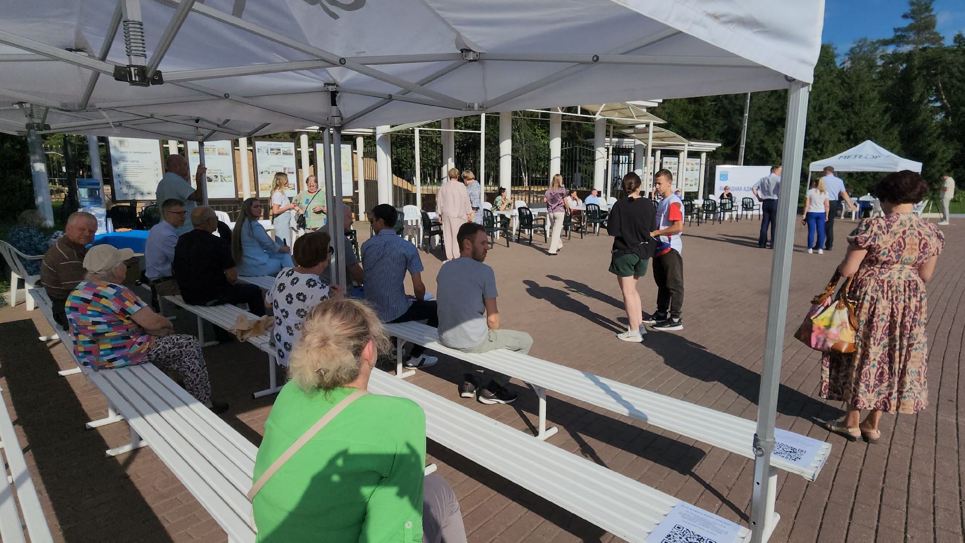 выездная администрация, борис аубакиров, реконструкция парка, здравоохранение, гимназия 1, зачисление, лилия бусыгина,Ольга тинис, Сергей Комаров,