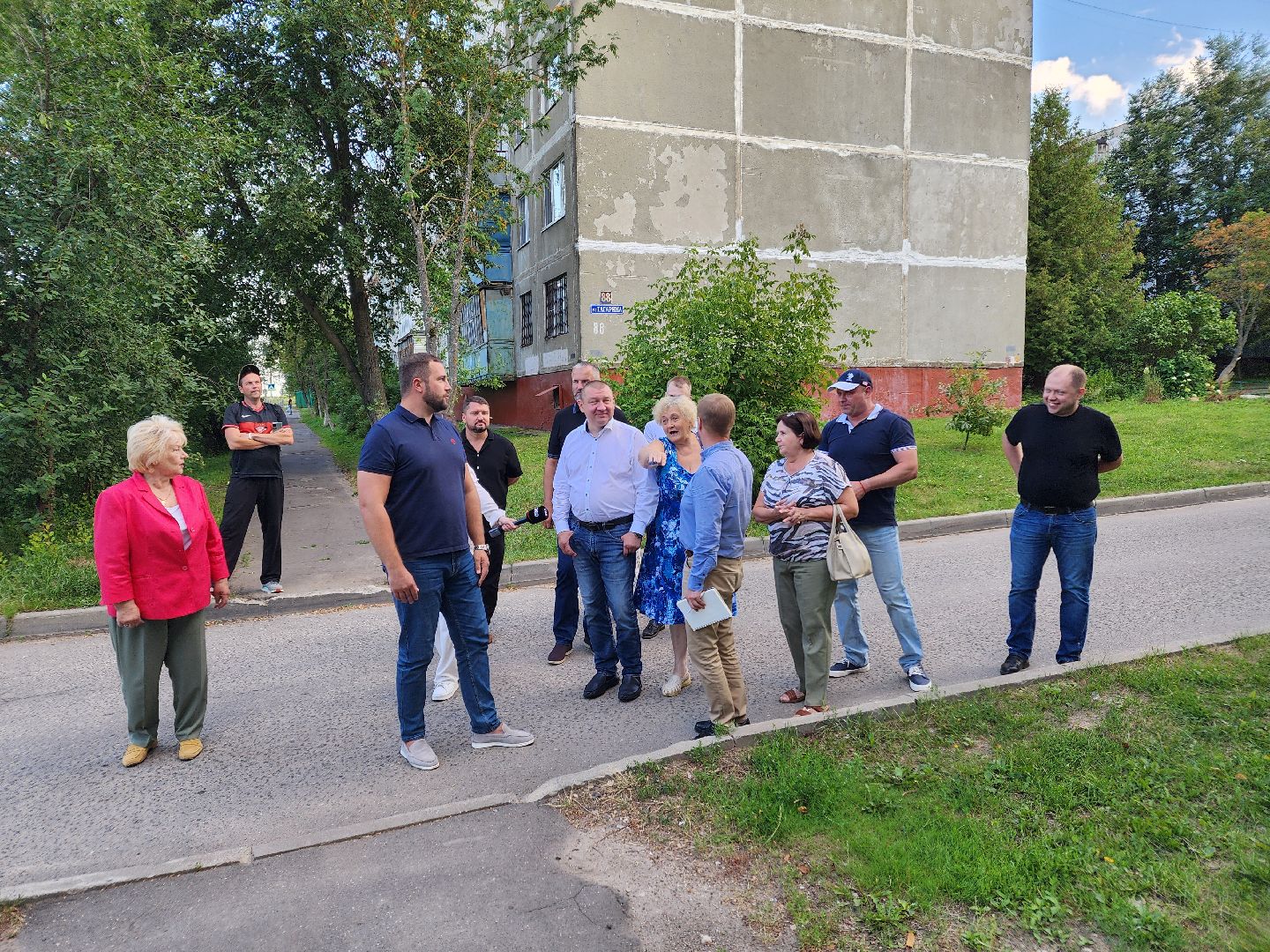 Чехов, микрорайон Венюково, улица Гагарина, содержание территорий, проверка, контроль, глава округа Михаил Собакин,