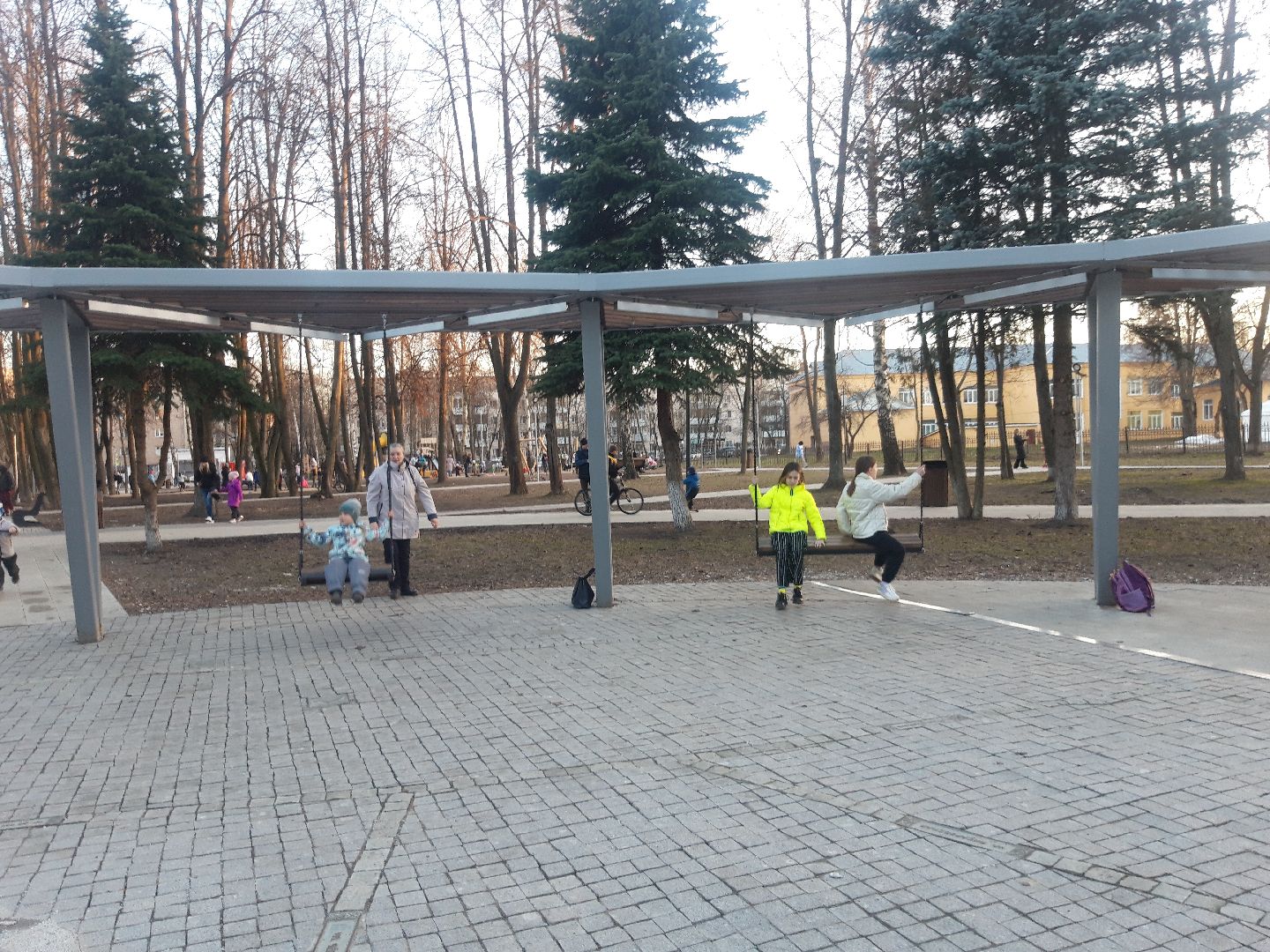 пенсионеры, дети, детский спорт,