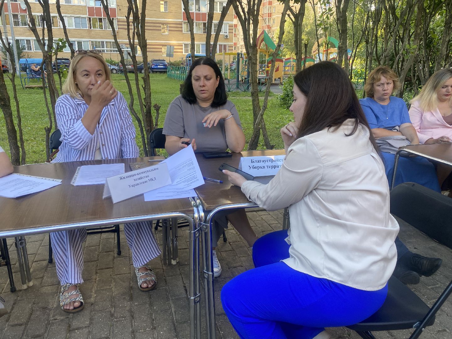 выездная администрация власиха, встреча с жителями власиха, власиха мкр школьный,удобный формат общения, обращения жителей власихи,