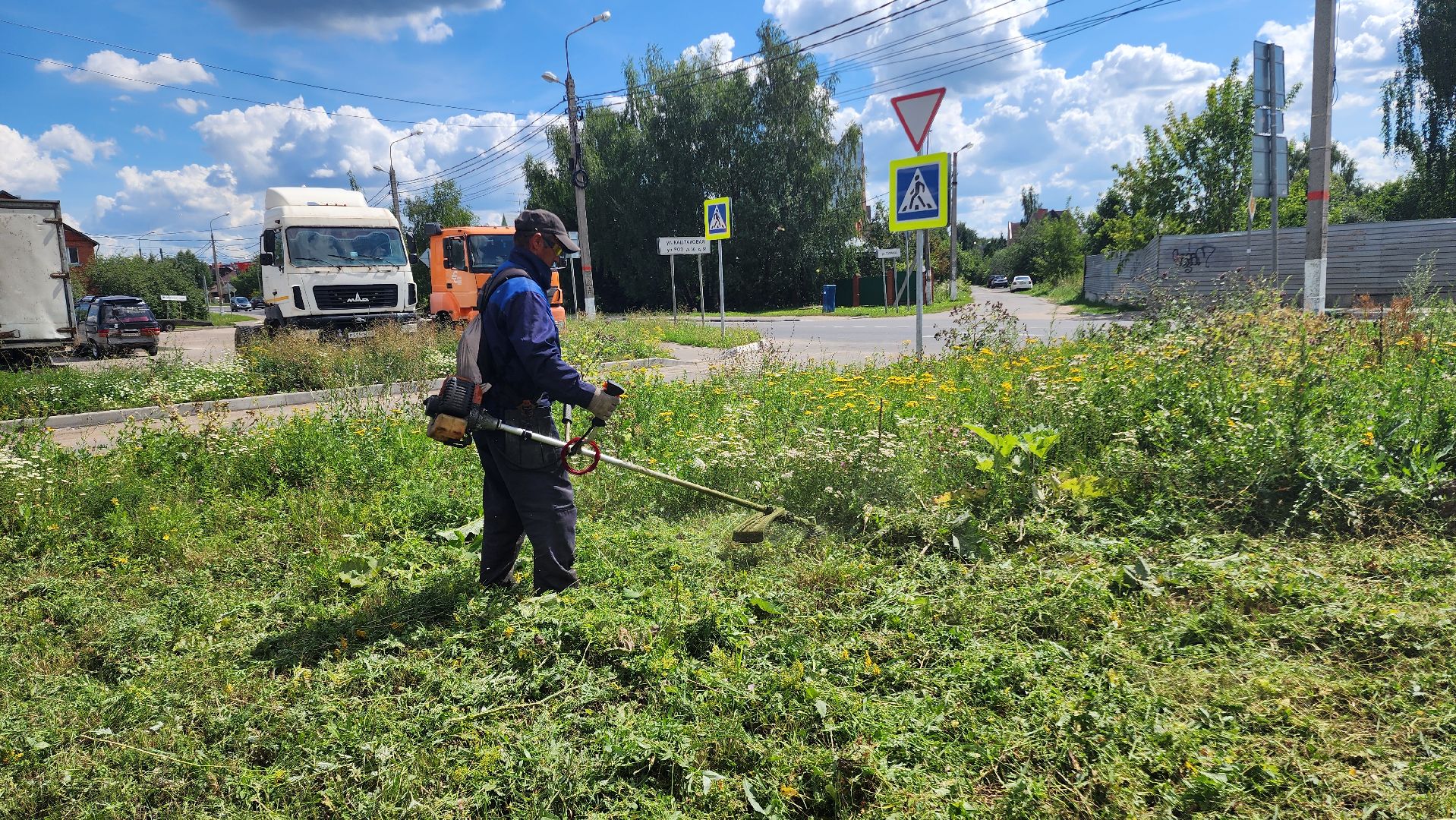благоустройсво, Домодедово, Подмосковье, Благоустройство, покос травы, Уборка мусора, управляющая компания, коммунальная служба,