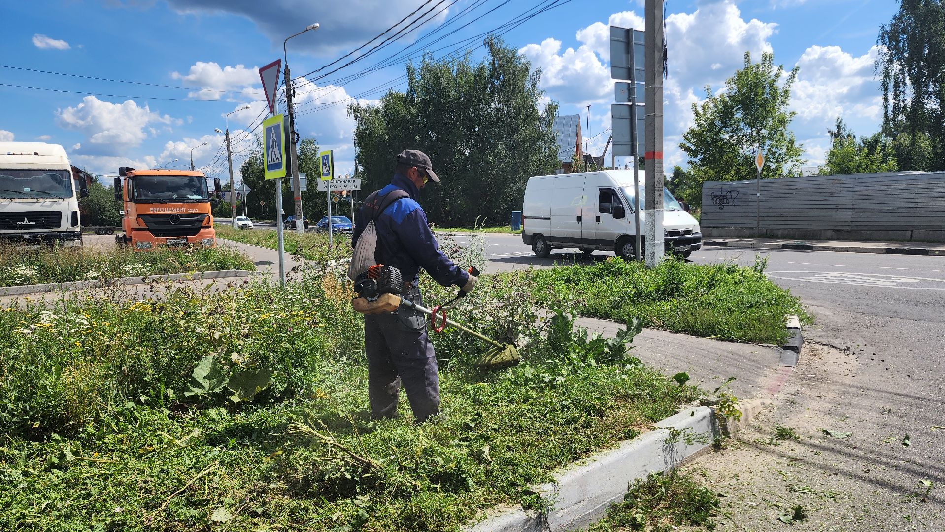 благоустройсво, Домодедово, Подмосковье, Благоустройство, покос травы, Уборка мусора, управляющая компания, коммунальная служба,