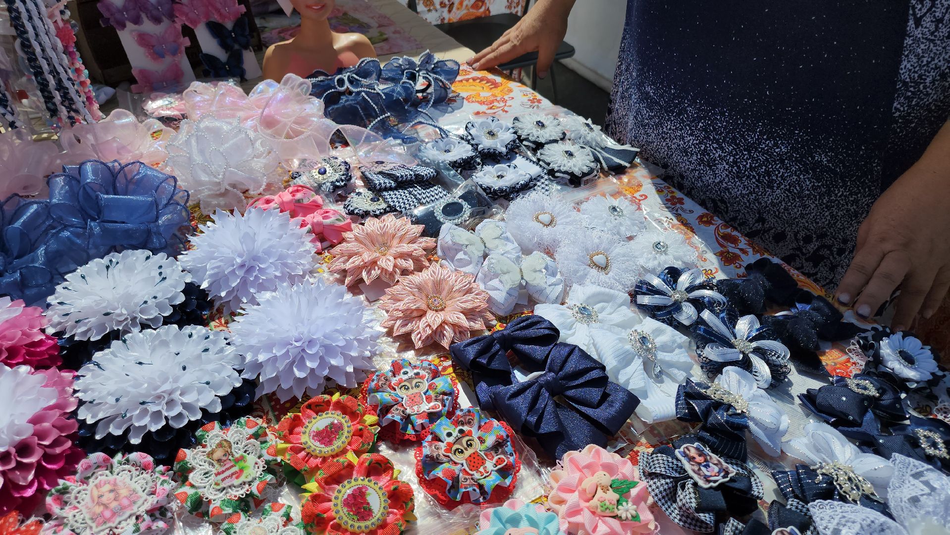 кашира, день города, ярмарка, гофрон, тепофол, черкизово, деревянная сова, банты, украшения, живая статуя,