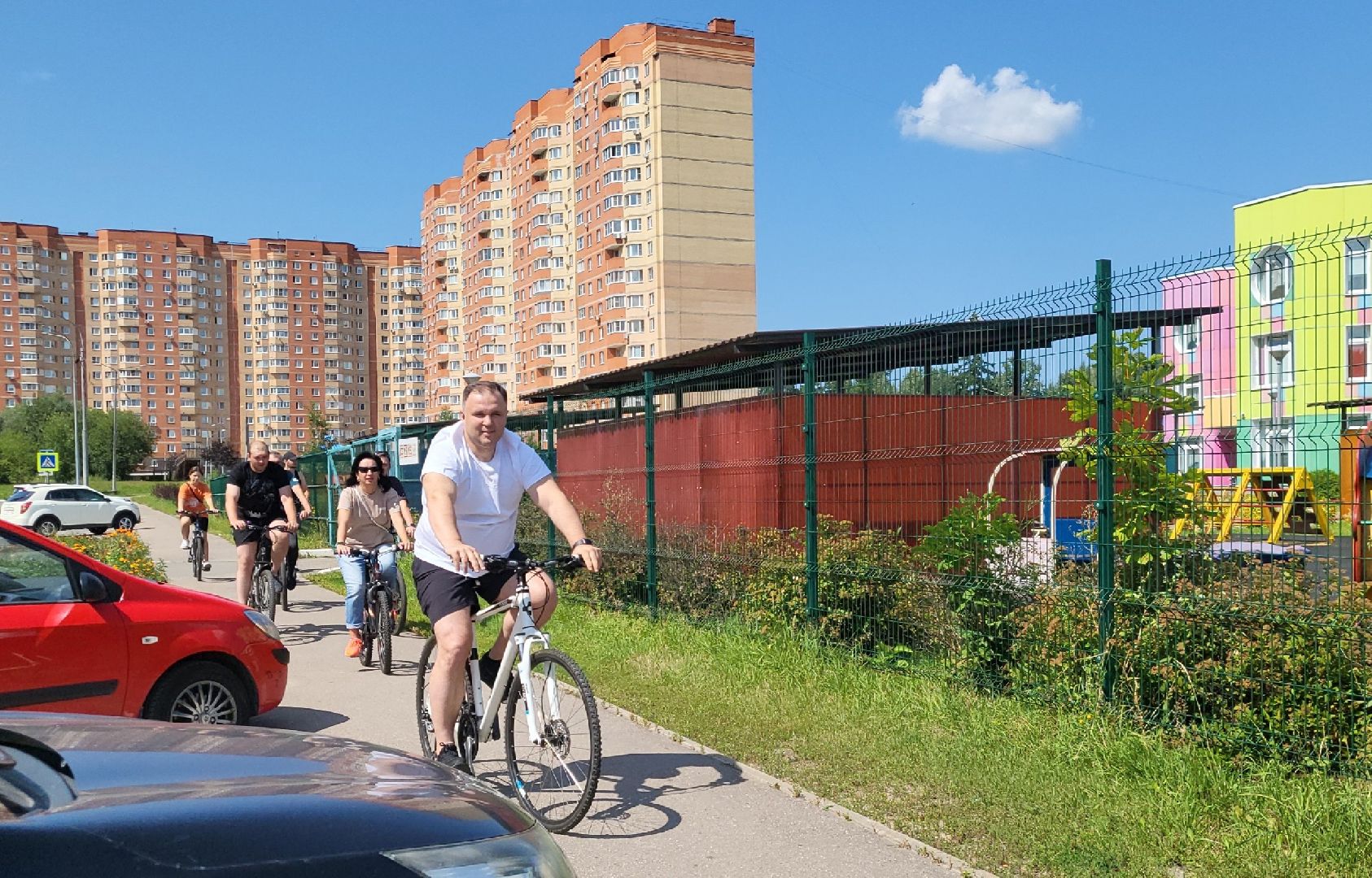 общение с жителями, власиха глава города, велопрогулка с главой, благоустройство власихи, встречи с жителями,