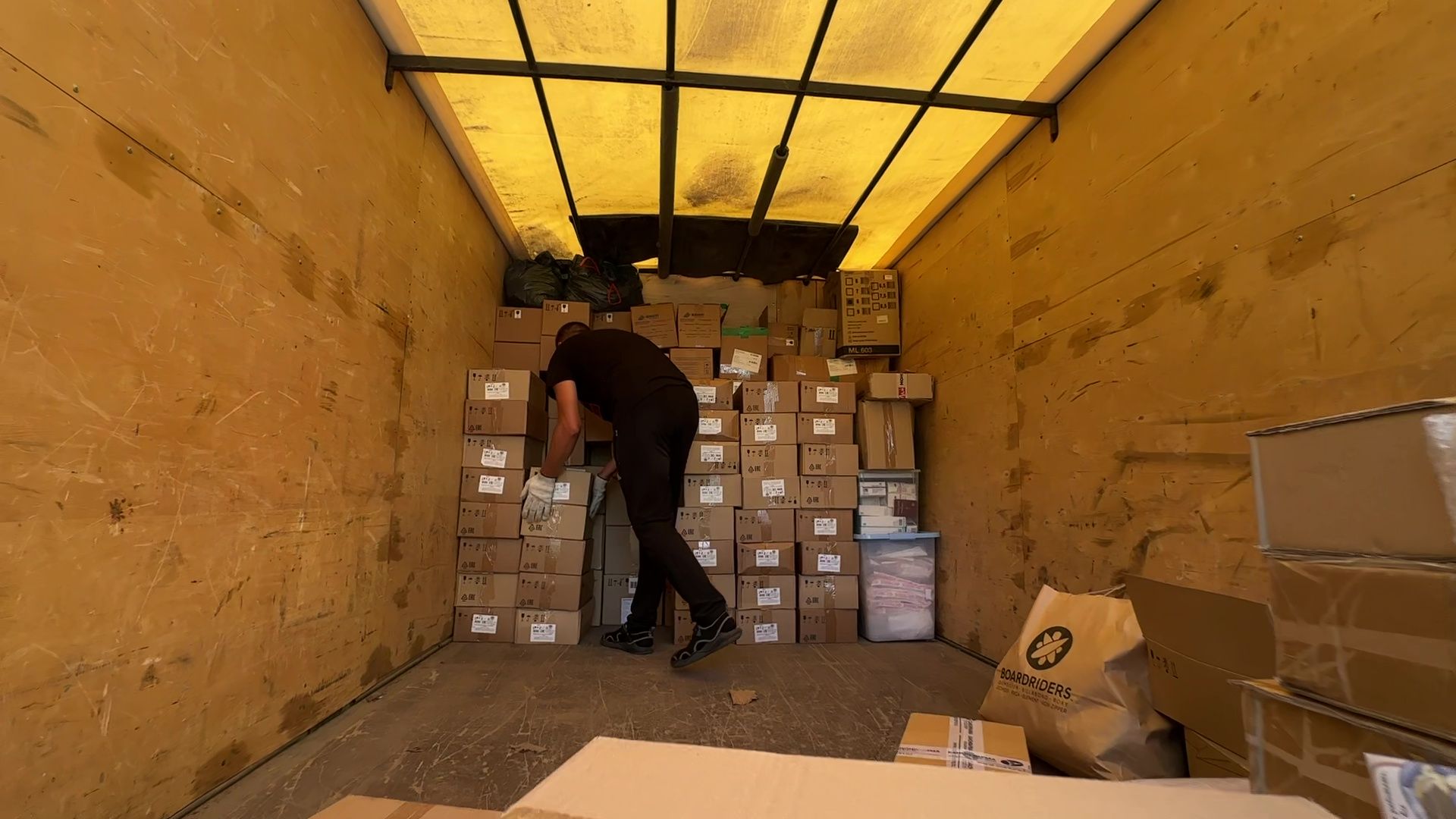 Реутов, отправка груза, СВО, волонтеры, гуманитаная помощь,