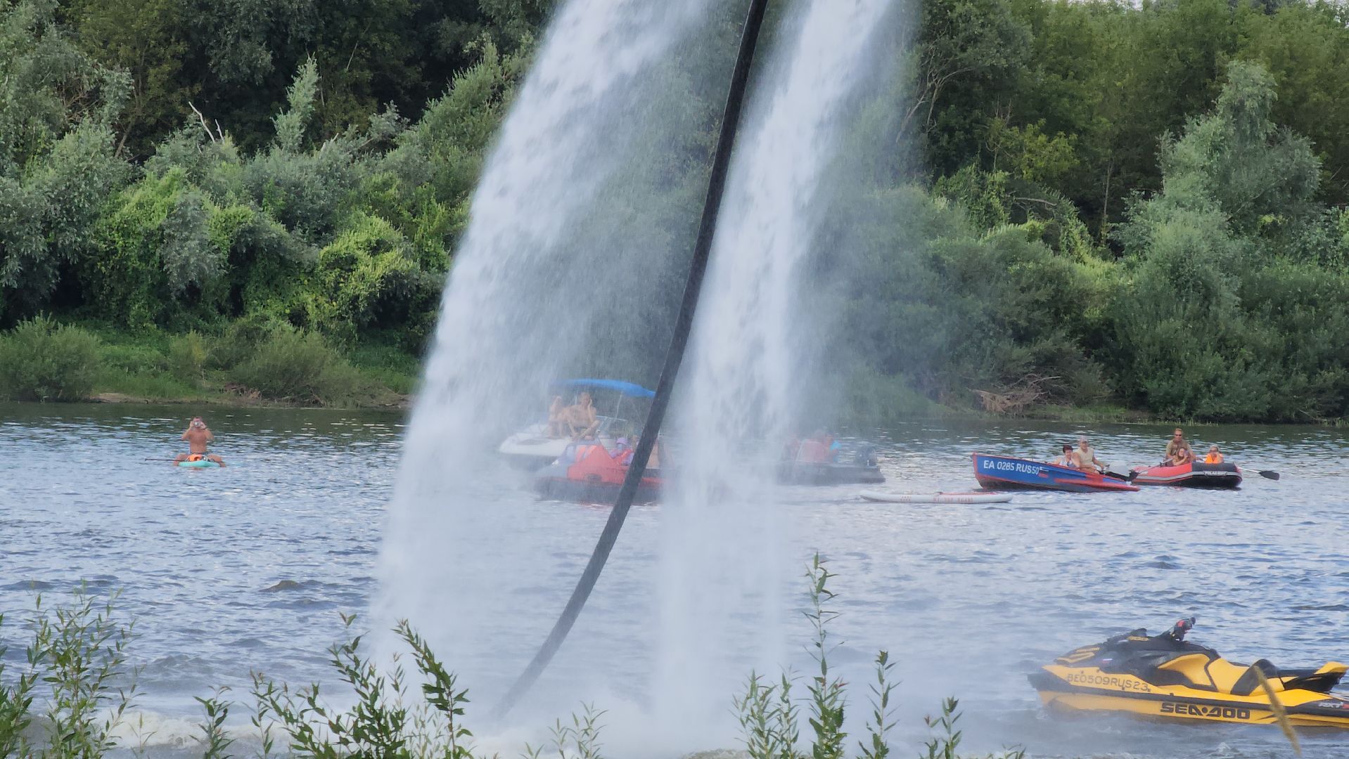 кашира, набережная оки, день города, флайборд, водное шоу, дымовые шашки, флаги,