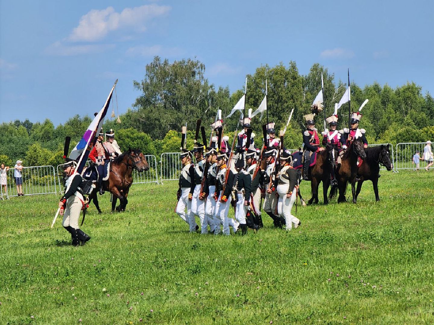 военно-историческая реконструкция, можайск, можайский городской округ, подмосковье, реконструкторы, артиллерийский бой, история, Денис Давыдов, генерал Денис Давыдов, фестиваль, память, Военно-исторический фестиваль,