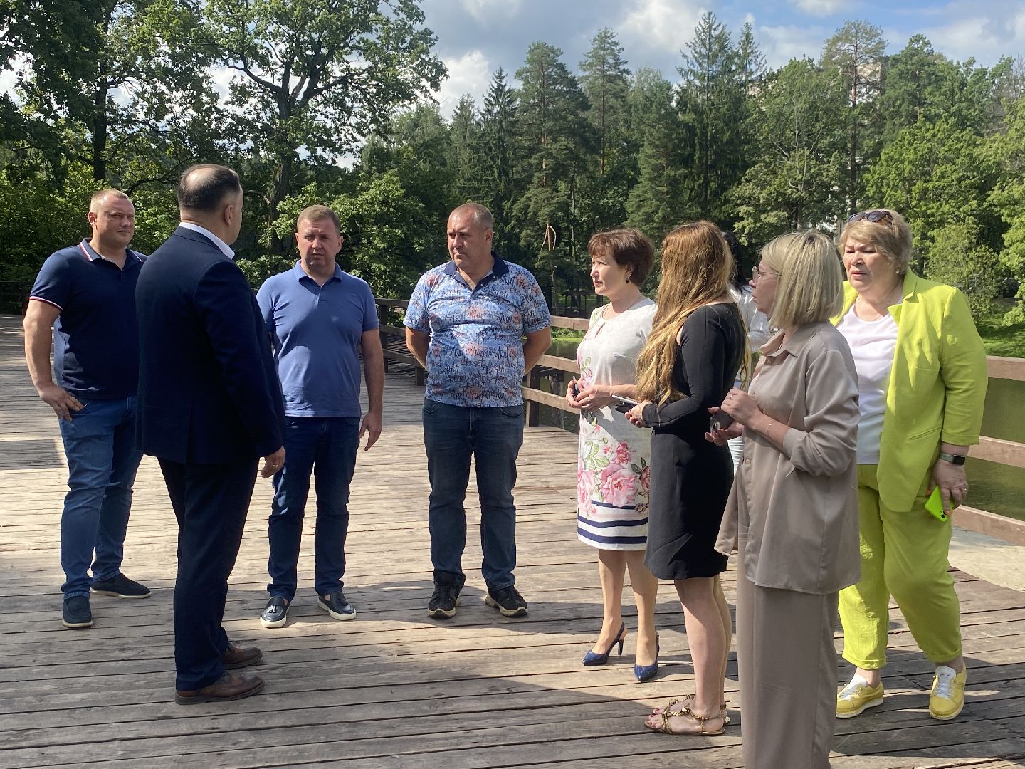 река Загза Власиха, верхнее озеро во власихе, благоустройство набережной, очистка озера во Власихе, обращения жителей,