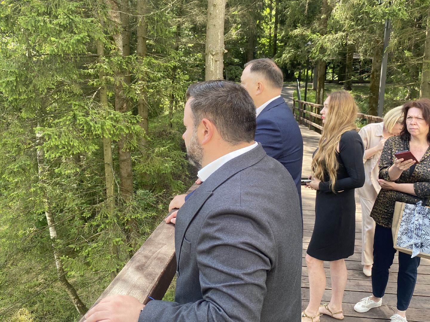 река Загза Власиха, верхнее озеро во власихе, благоустройство набережной, очистка озера во Власихе, обращения жителей,