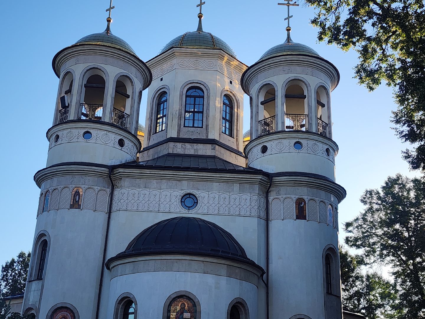 Звенигород, Выездная администрация, Религия, строительство,