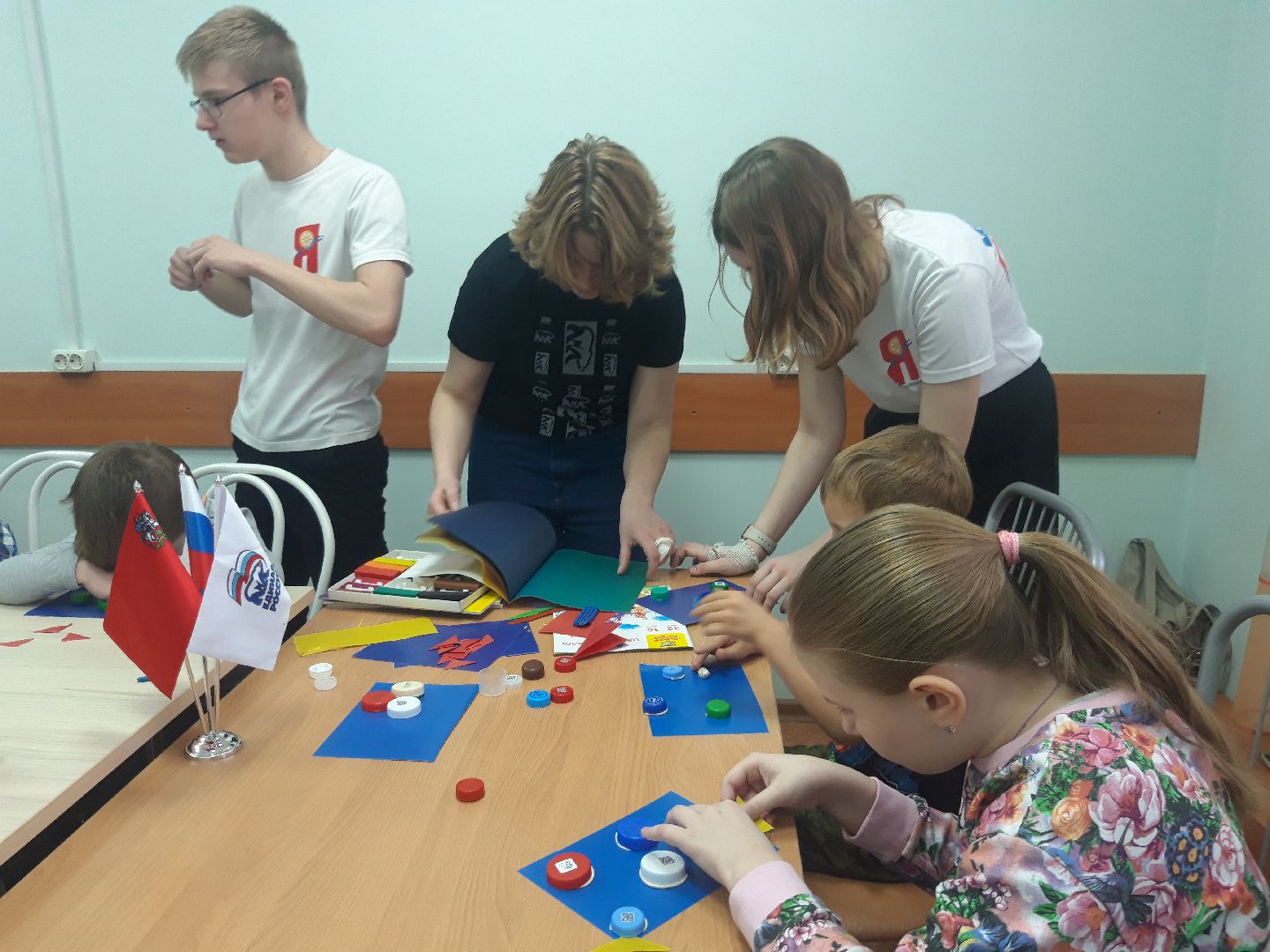 волонтеры, дети,