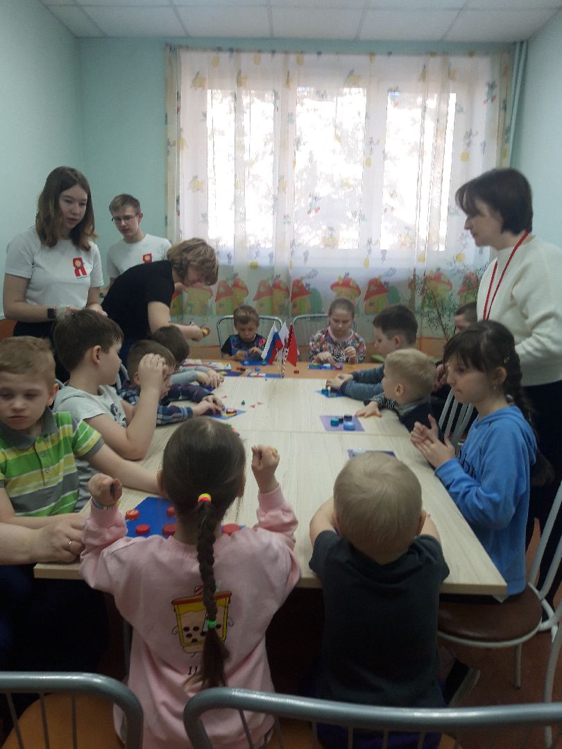 волонтеры, дети,