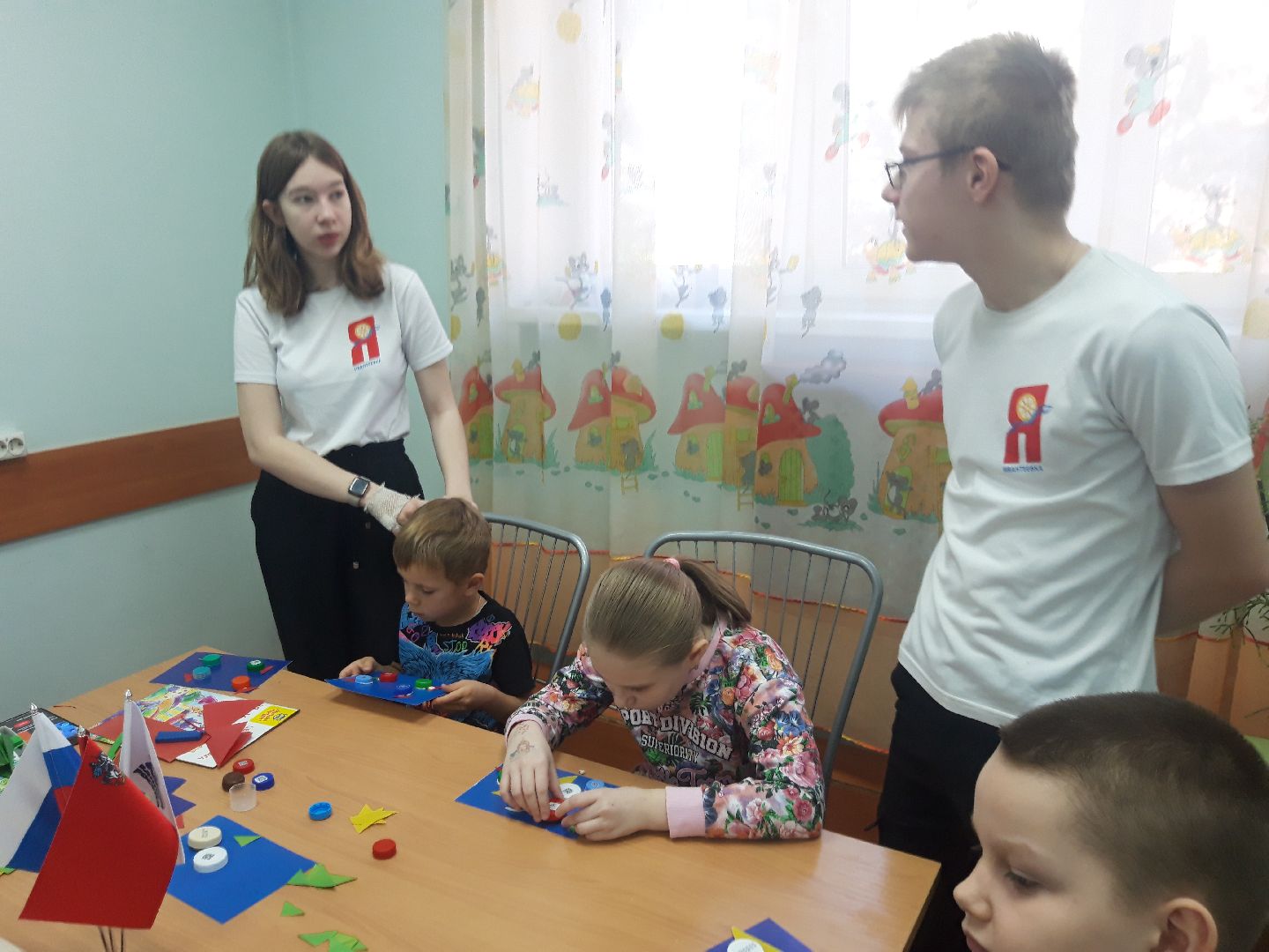 волонтеры, дети,