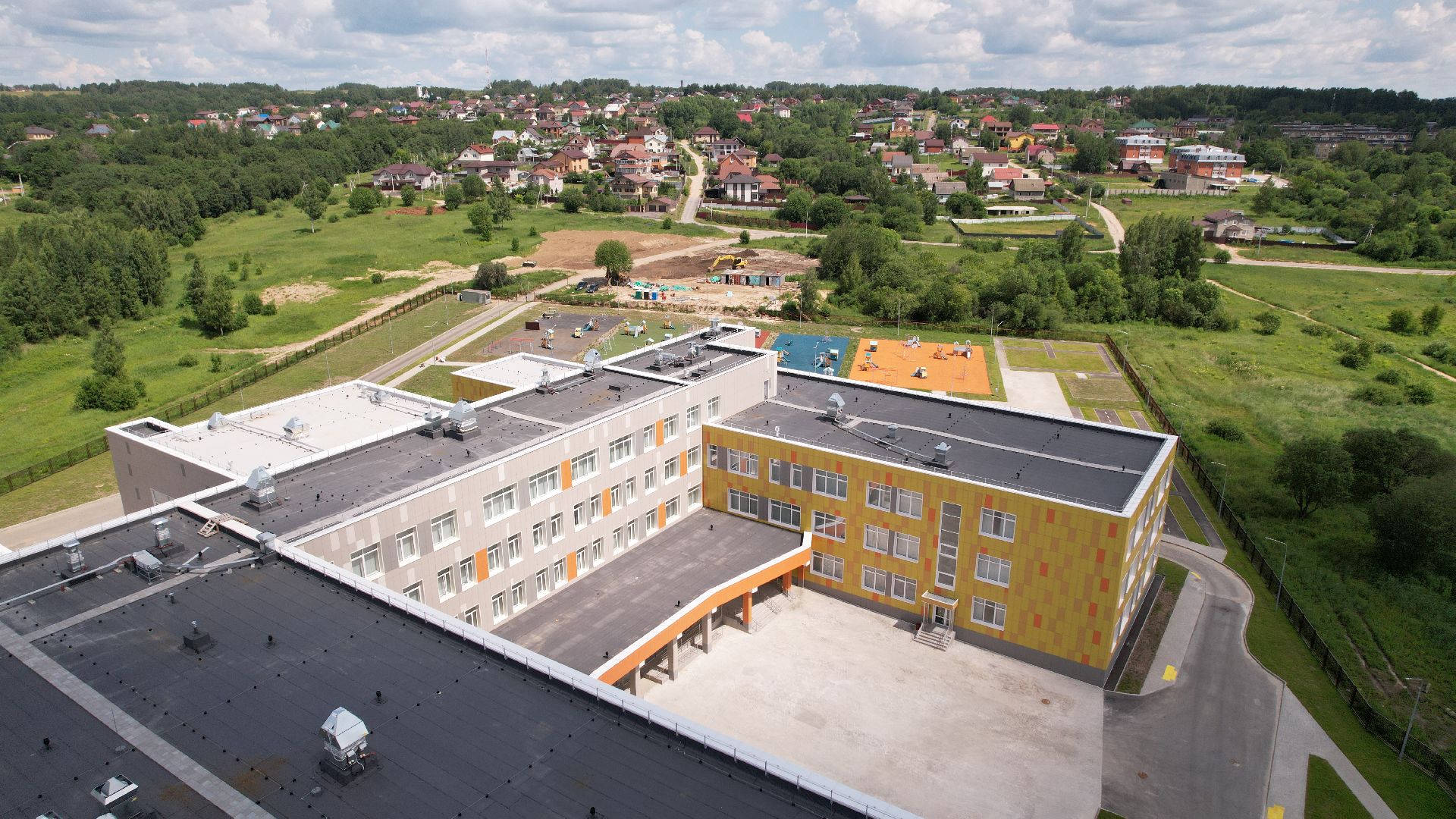 видео с коптера, школа, дмитров,