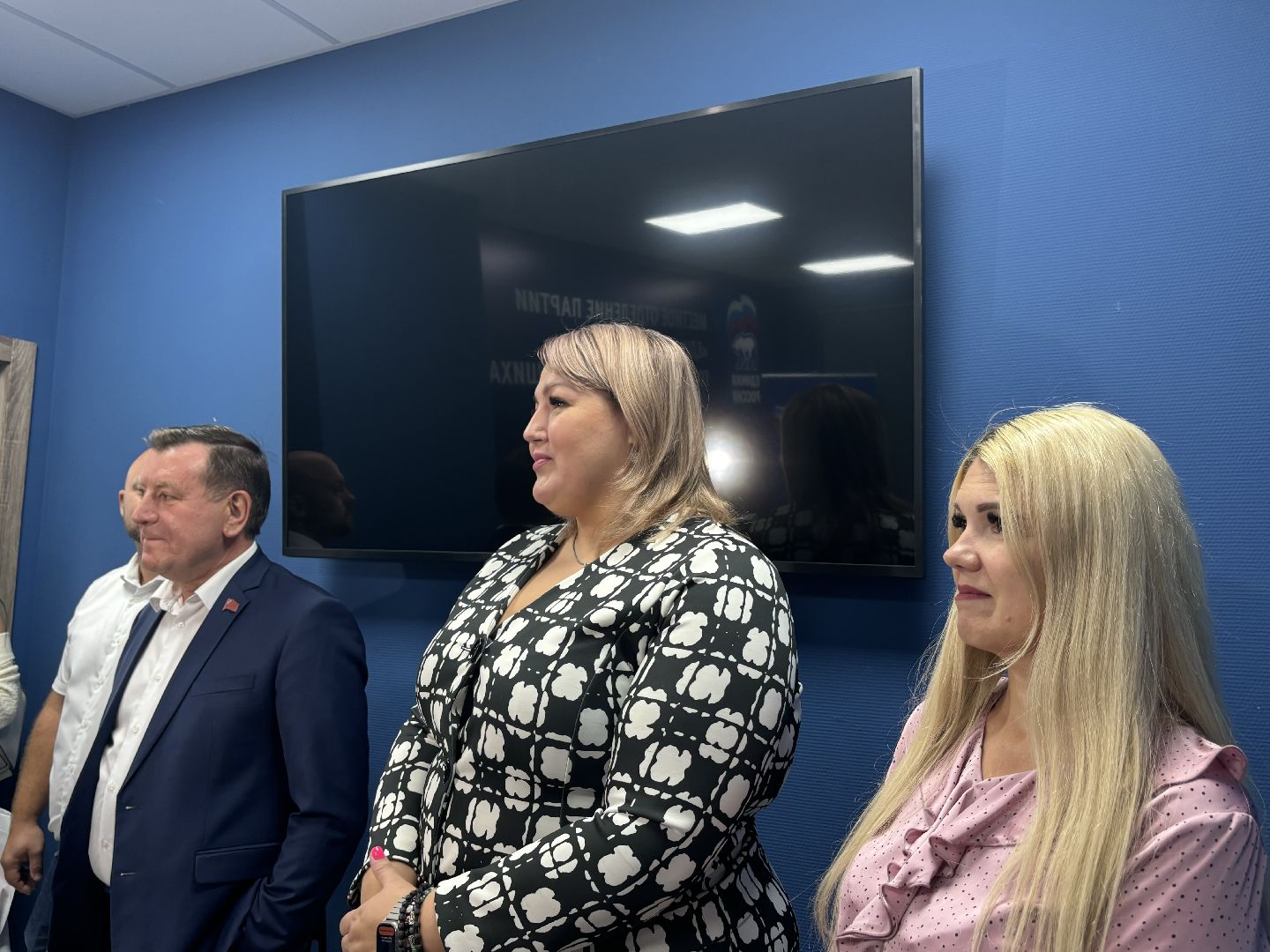 собери ребёнка в школу, акция, канцелярия,