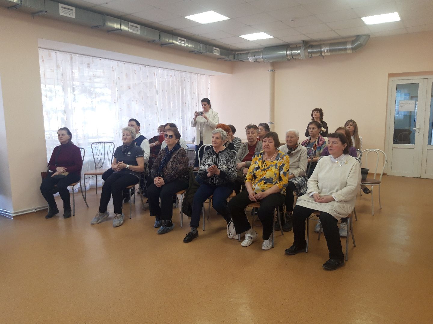 пенсионеры, праздники, концерт,