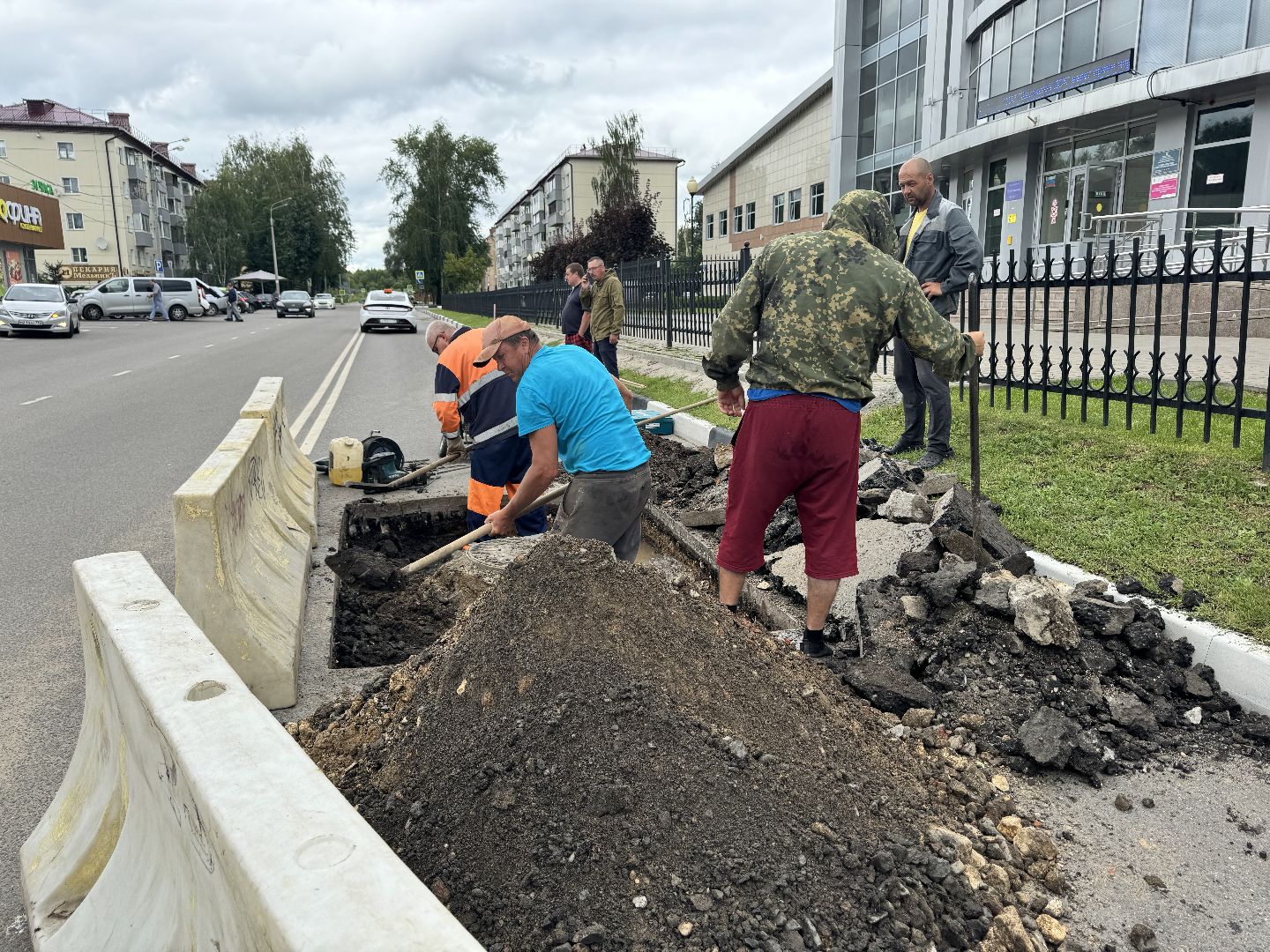 шаховская, ремонт, коммунальная служба, канализационные колодцы,