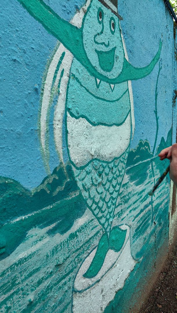 художница, Монино, забор, живопись, рисунки на заборе, щёлково,