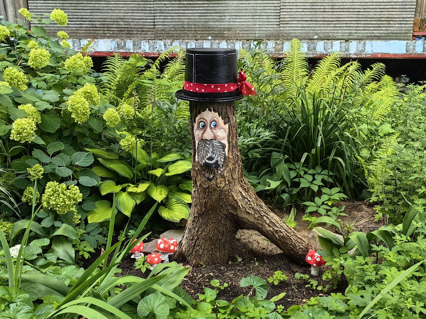 художница, Монино, забор, живопись, рисунки на заборе, щёлково,