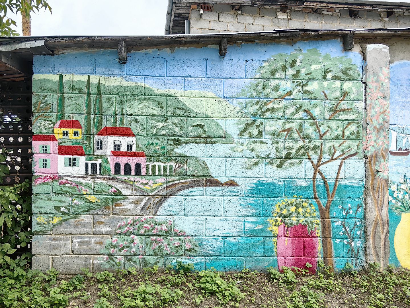 художница, Монино, забор, живопись, рисунки на заборе, щёлково,