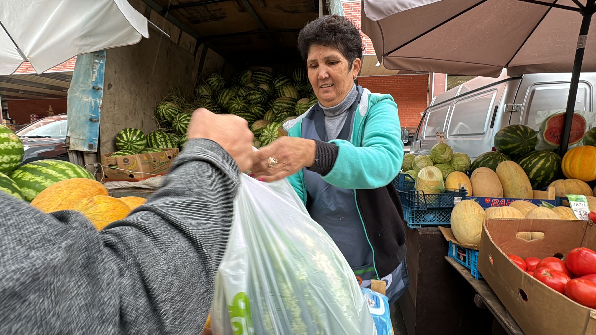 Сезон арбузов, Одинцовское подворье, астраханские арбузы,
