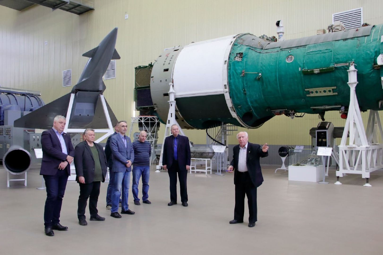 Балашиха, Подмосковье, День космонавтики, летчик-космонавт, Герой России, колледжи, депутаты