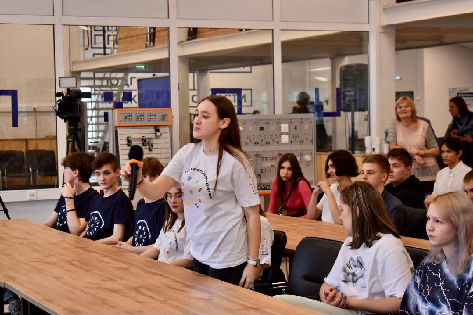 Балашиха, Подмосковье, День космонавтики, летчик-космонавт, Герой России, колледжи, депутаты