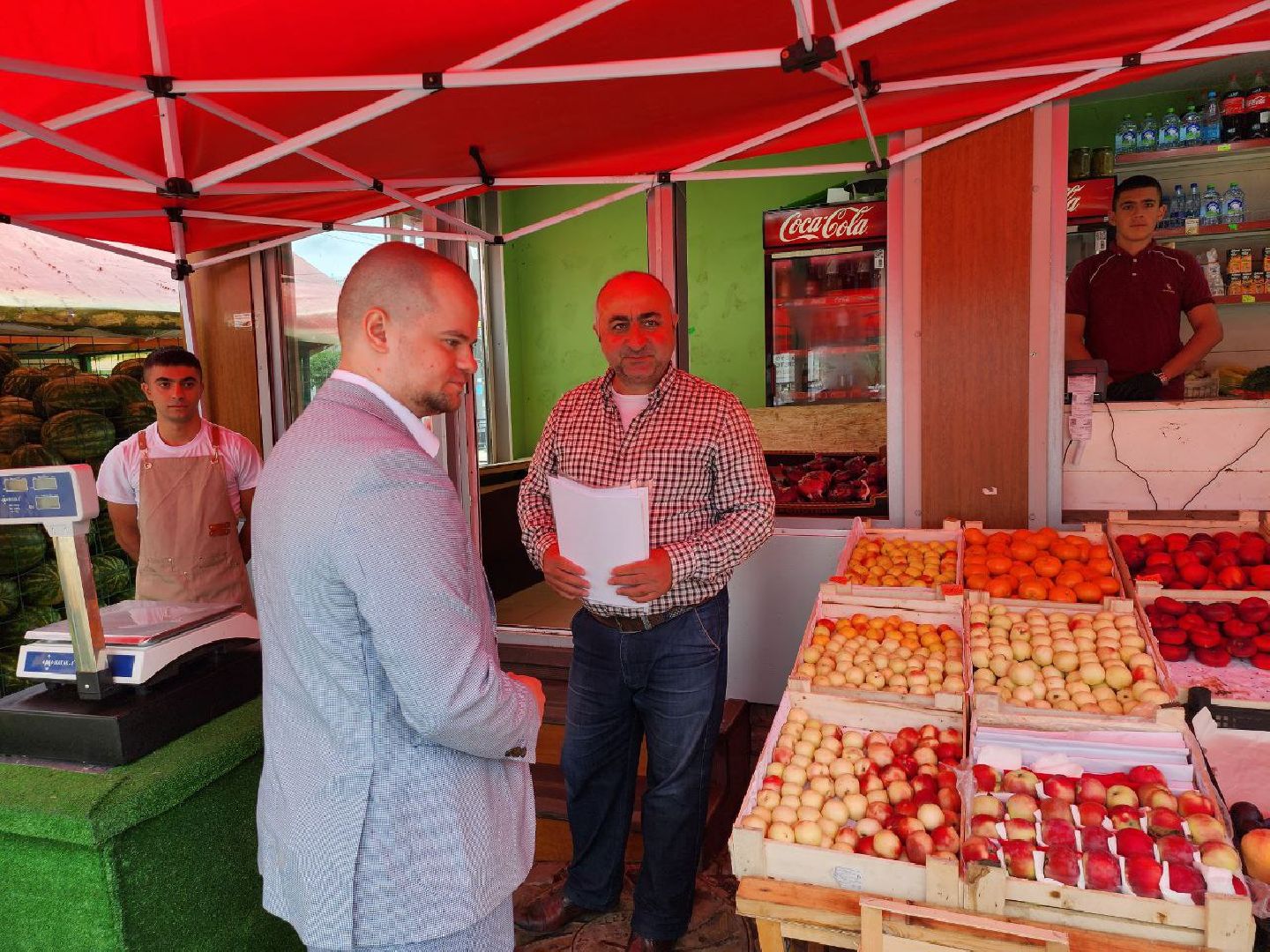 продажа бахчевых, сезон арбузов, дыни и арбузы, торговля в ленинском округе, ленинский округ,