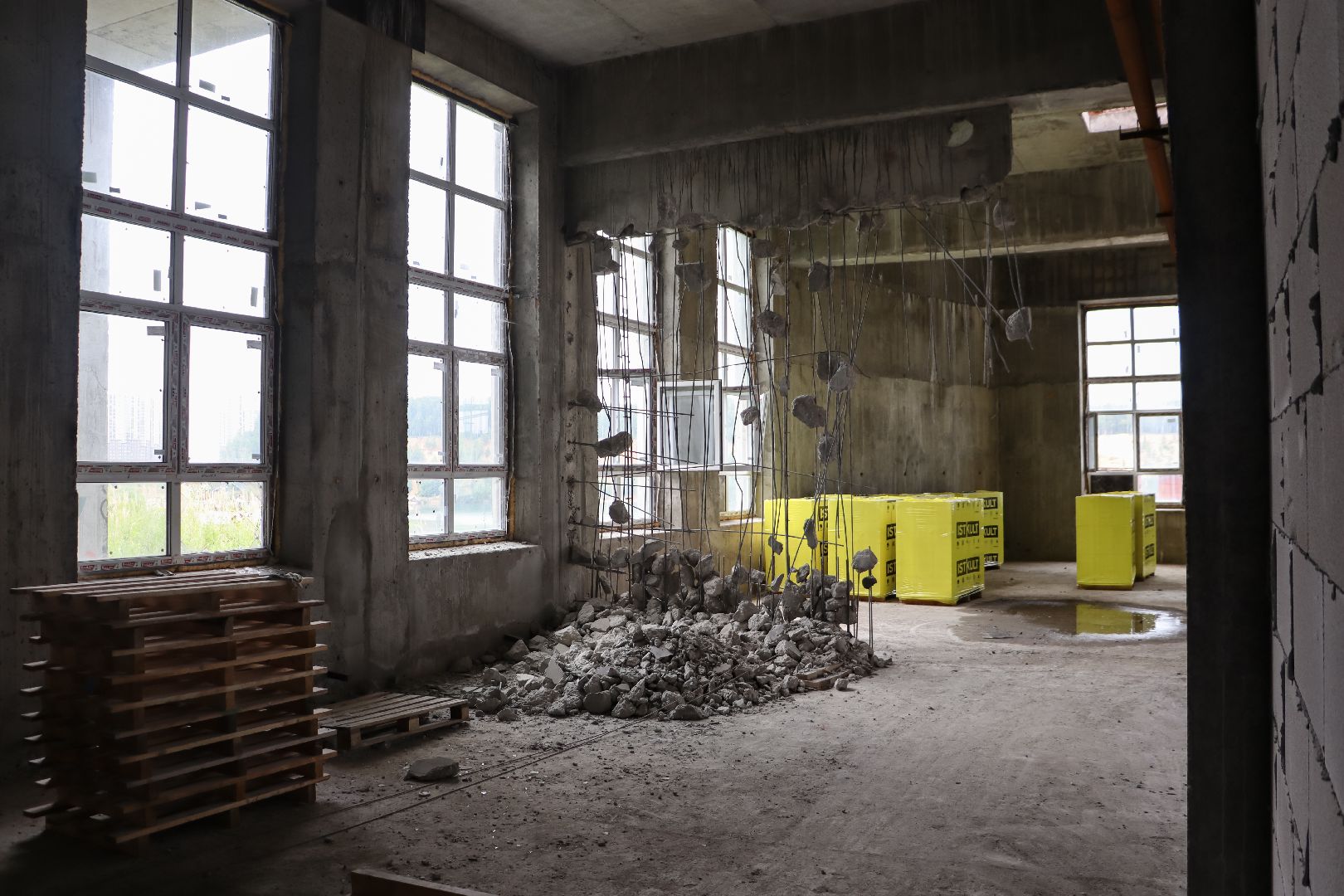 дзержинский, школа 7, реконструкция, андроник пак, ремонт, роман камелев, юлия шабанова, мария лобова,