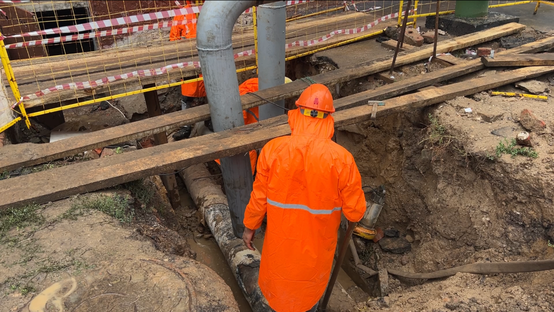 химки, жкх, отопительный сезон, мосэнерго, ремонт теплосетей, ремонт трубопровода,