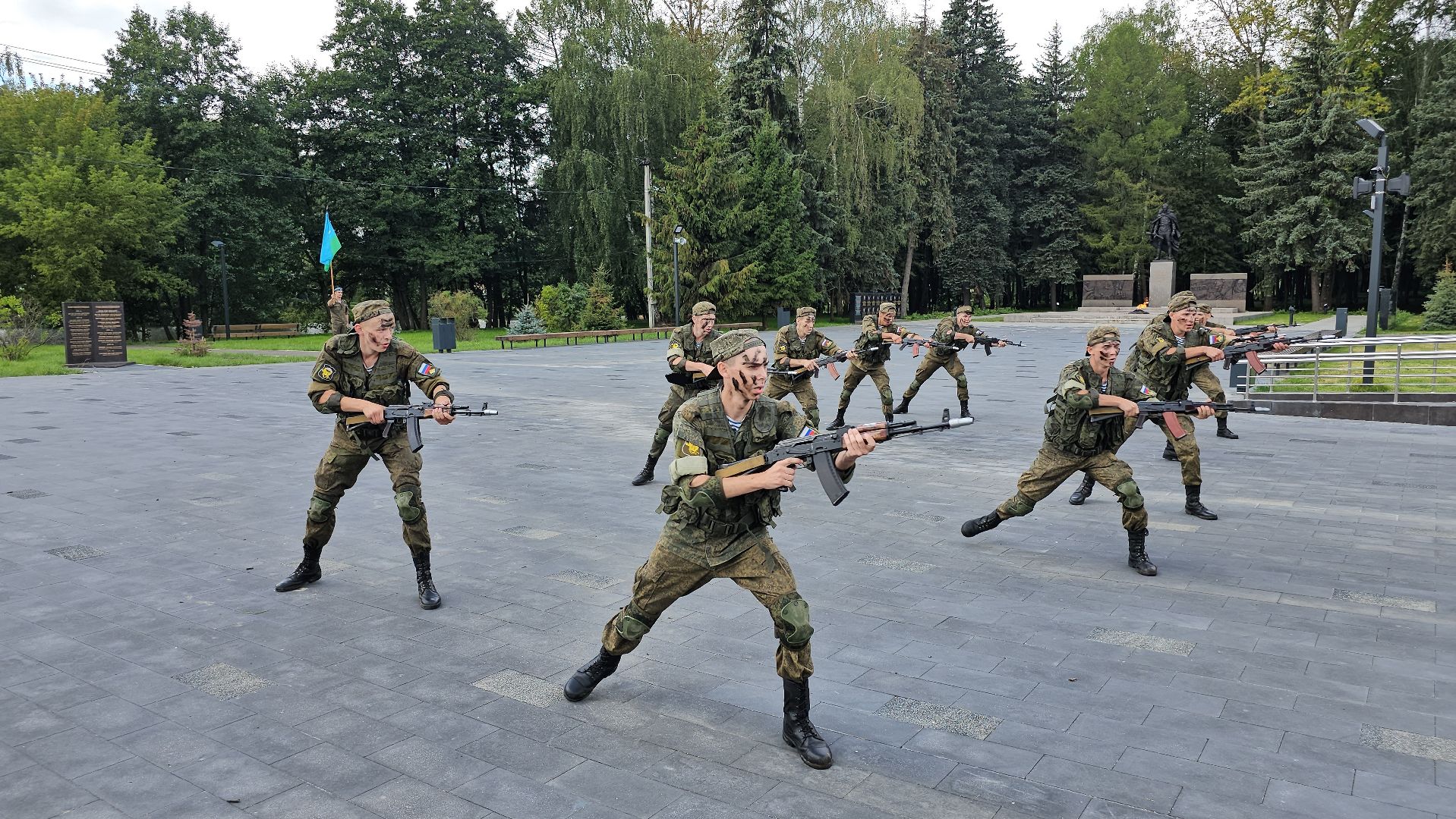 луховицы, вдв, глава муниципалитета, митинг памяти, минута молчания,
