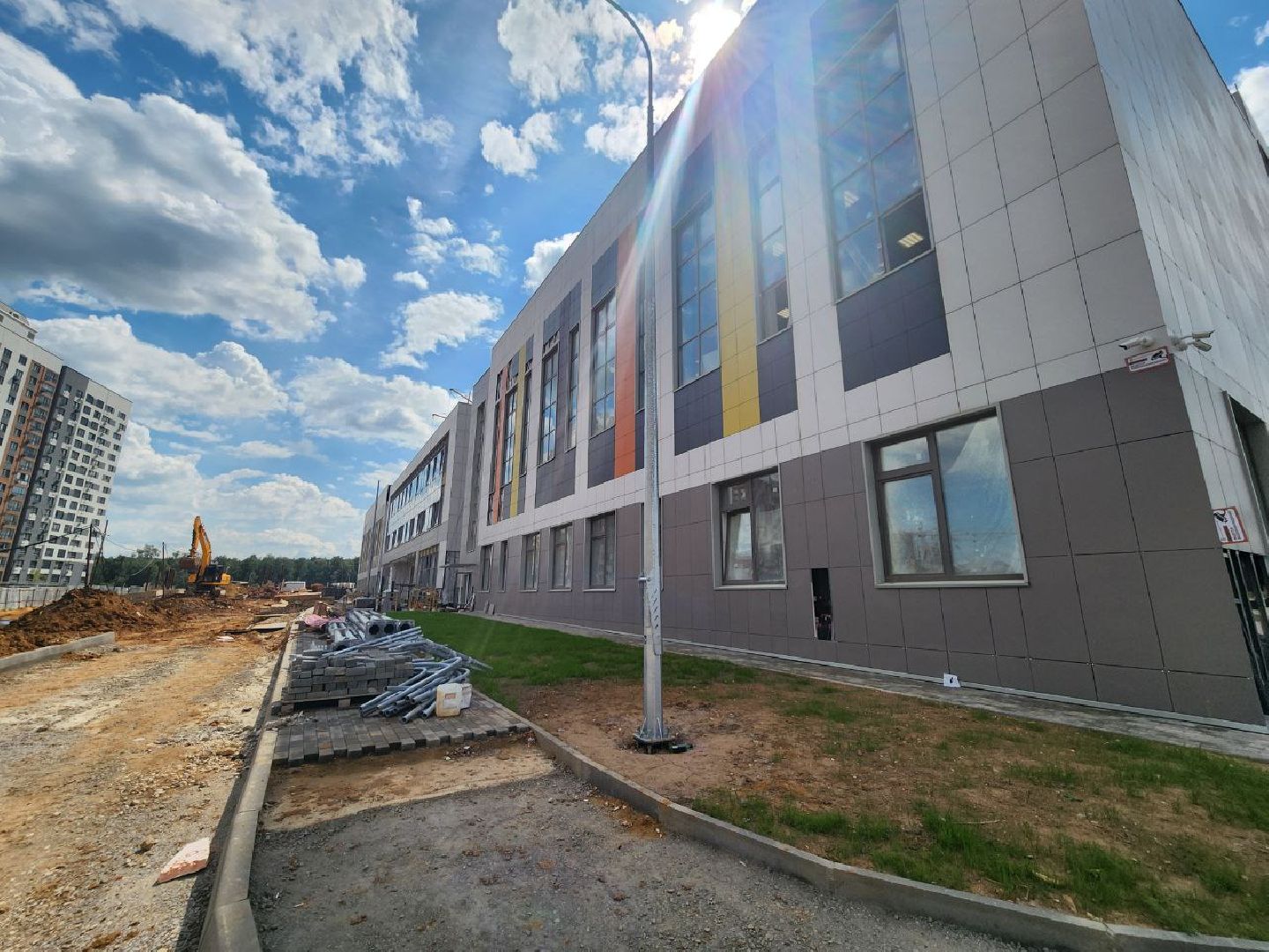школа на 1550 мест в ЖК Южная Битца, новая школа, Ленинский округ, поселок Битца, школа в Южной Битце,строительство соцобъектов,