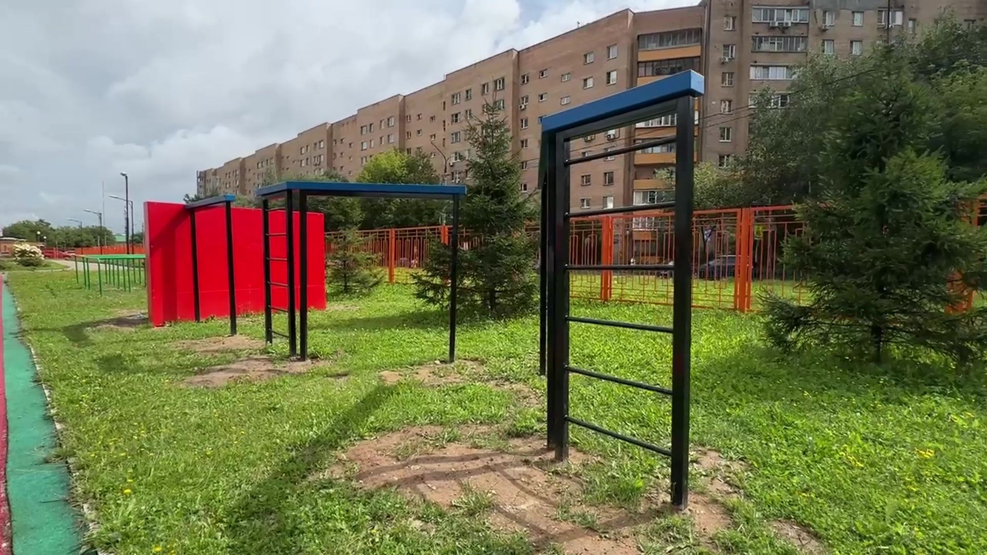 Реутов, полоса препятствий, спорт, военная подготовка, лестница, разрушенный мост, патриотизм,