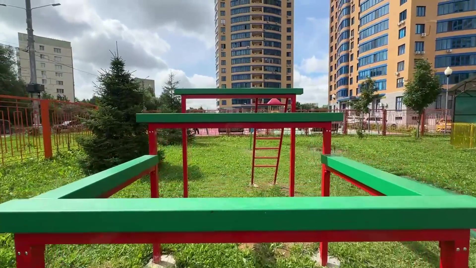 Реутов, полоса препятствий, спорт, военная подготовка, лестница, разрушенный мост, патриотизм,