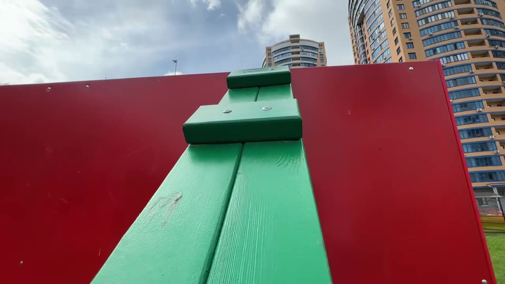 Реутов, полоса препятствий, спорт, военная подготовка, лестница, разрушенный мост, патриотизм,