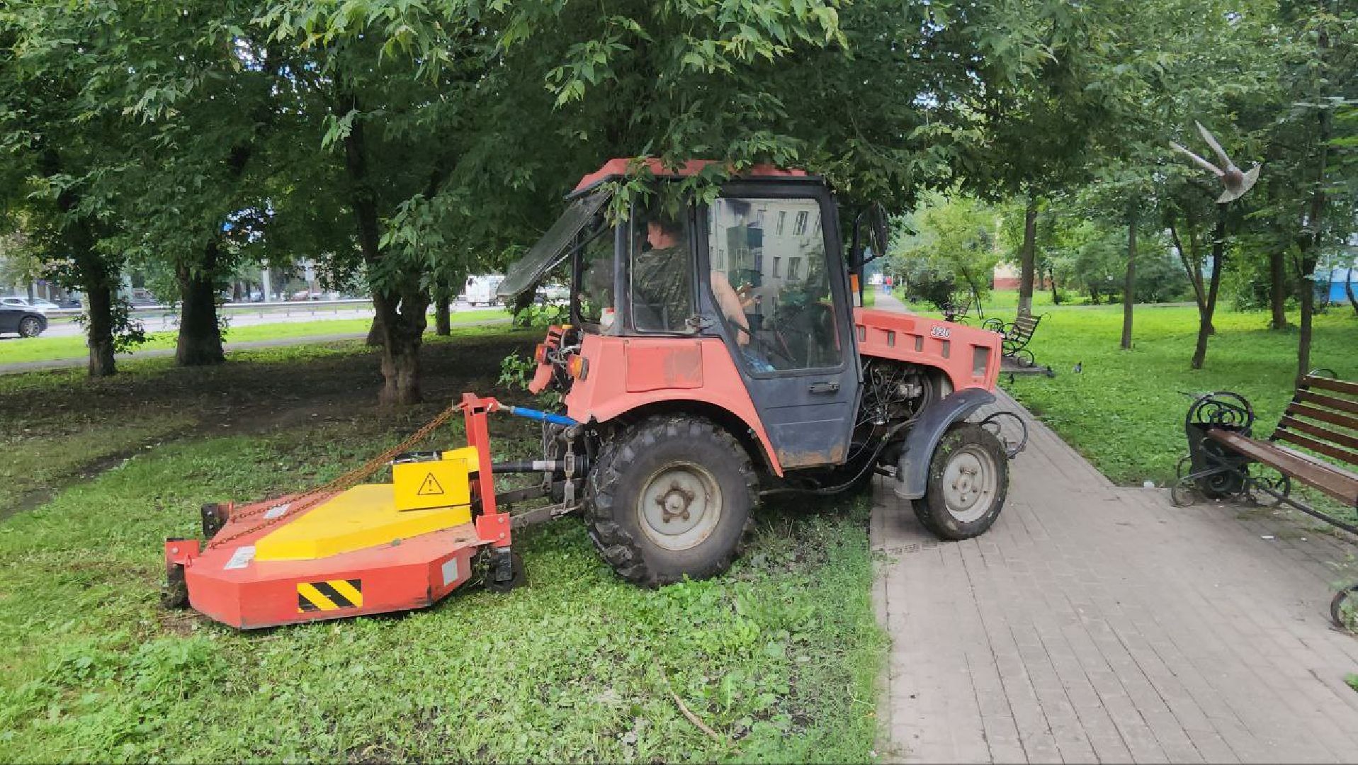 Люберцы, покос травы, территория, скверы,