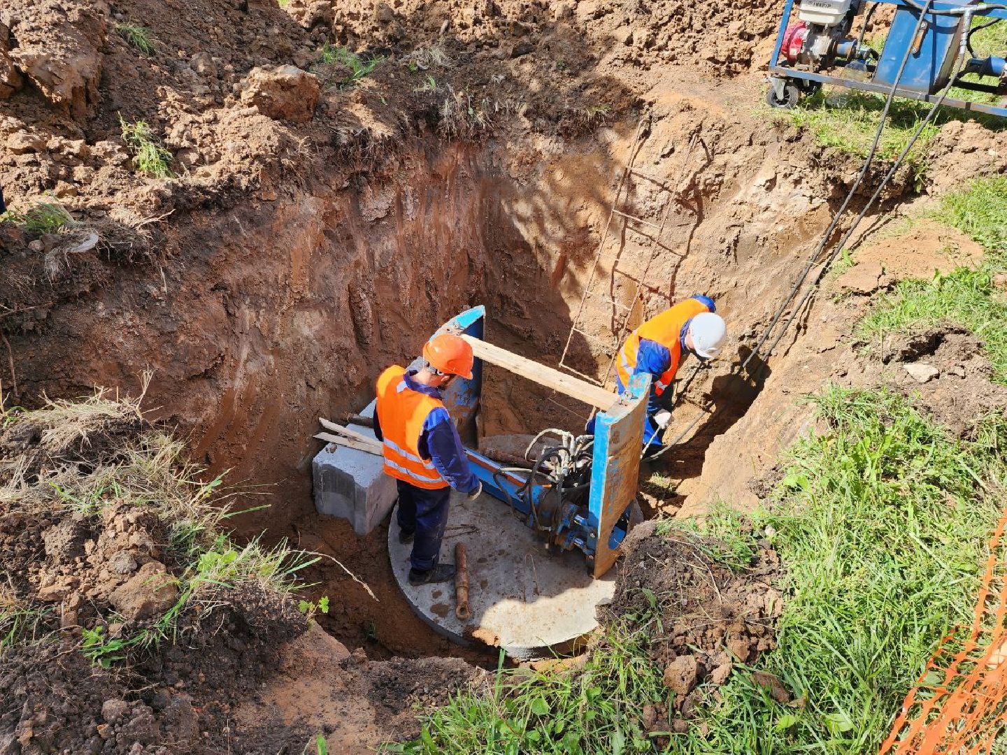 можайск, можайский городской округ, подмосковье, жкх, министр, министр ЖКХ МО, рабочая поездка, проверил ход работ, модернизация, реконструкция сетей,