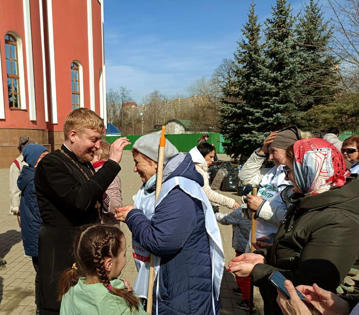 Одинцово, Пасха, Георгиевский собор, Волонтёры, Активное долголетие, Единая Россия
