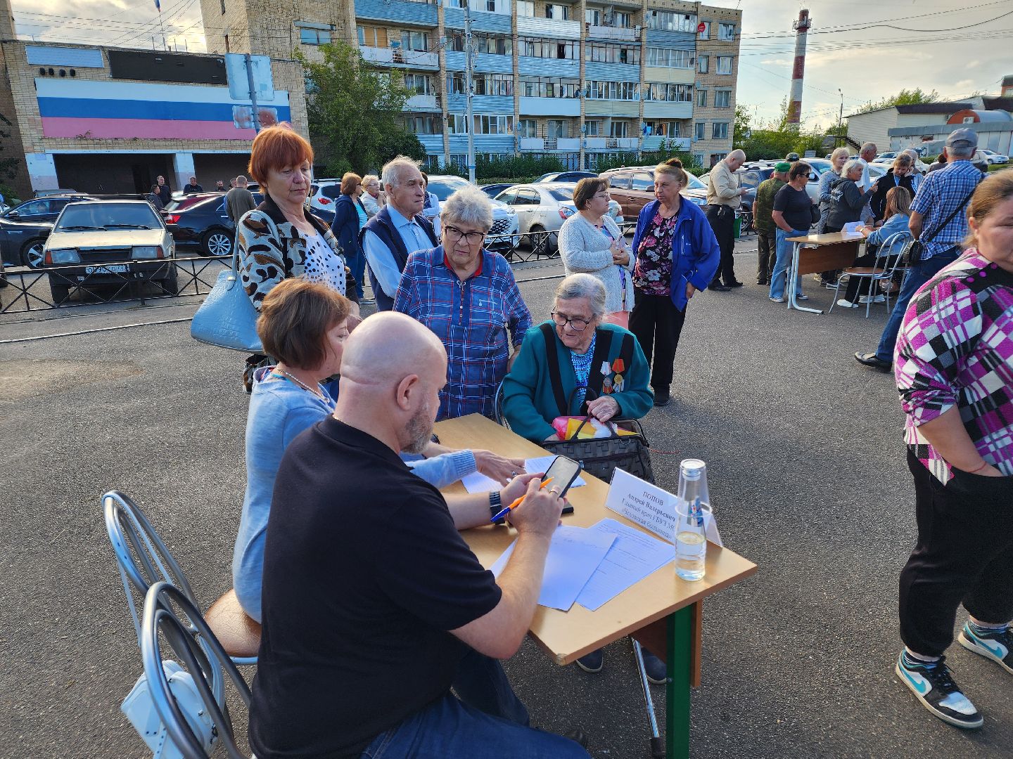 Чехов, село Новый Быт, выездная администрация, встреча с жителями, ветеран труда, льготные лекарства, медицинские услуги, новая больница, глава округа михаил собакин,