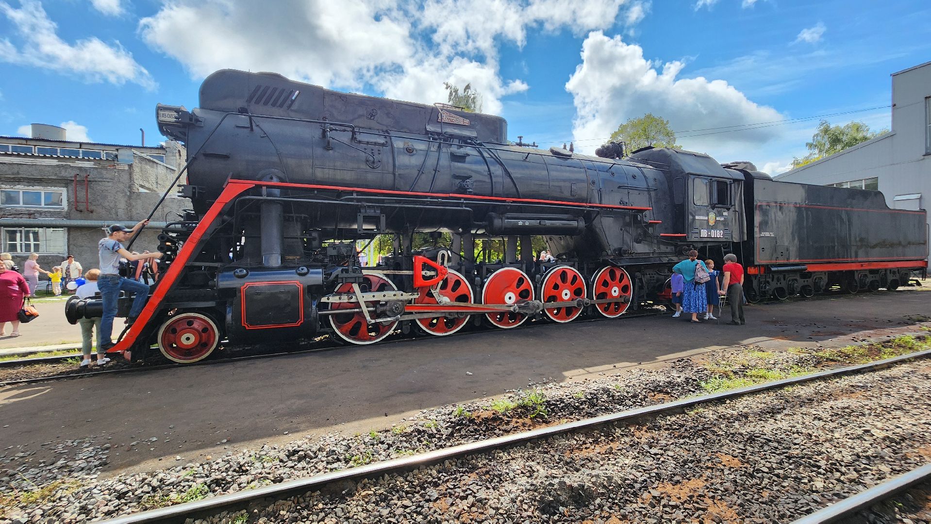кашира, ожерелье, локомотивное депо, праздник, день железнодорожника, награждение,