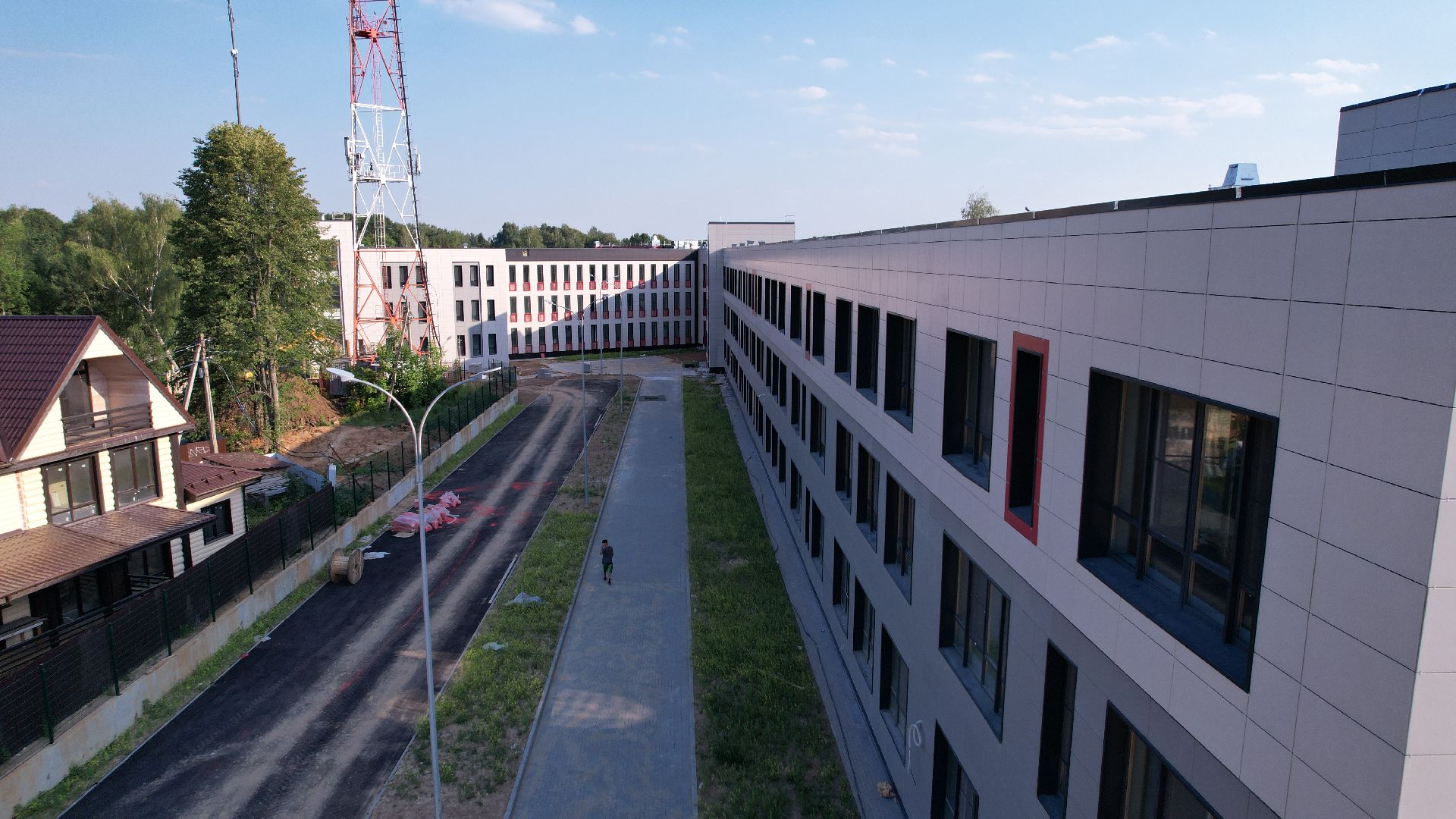 видео с коптера, лицей, школа,