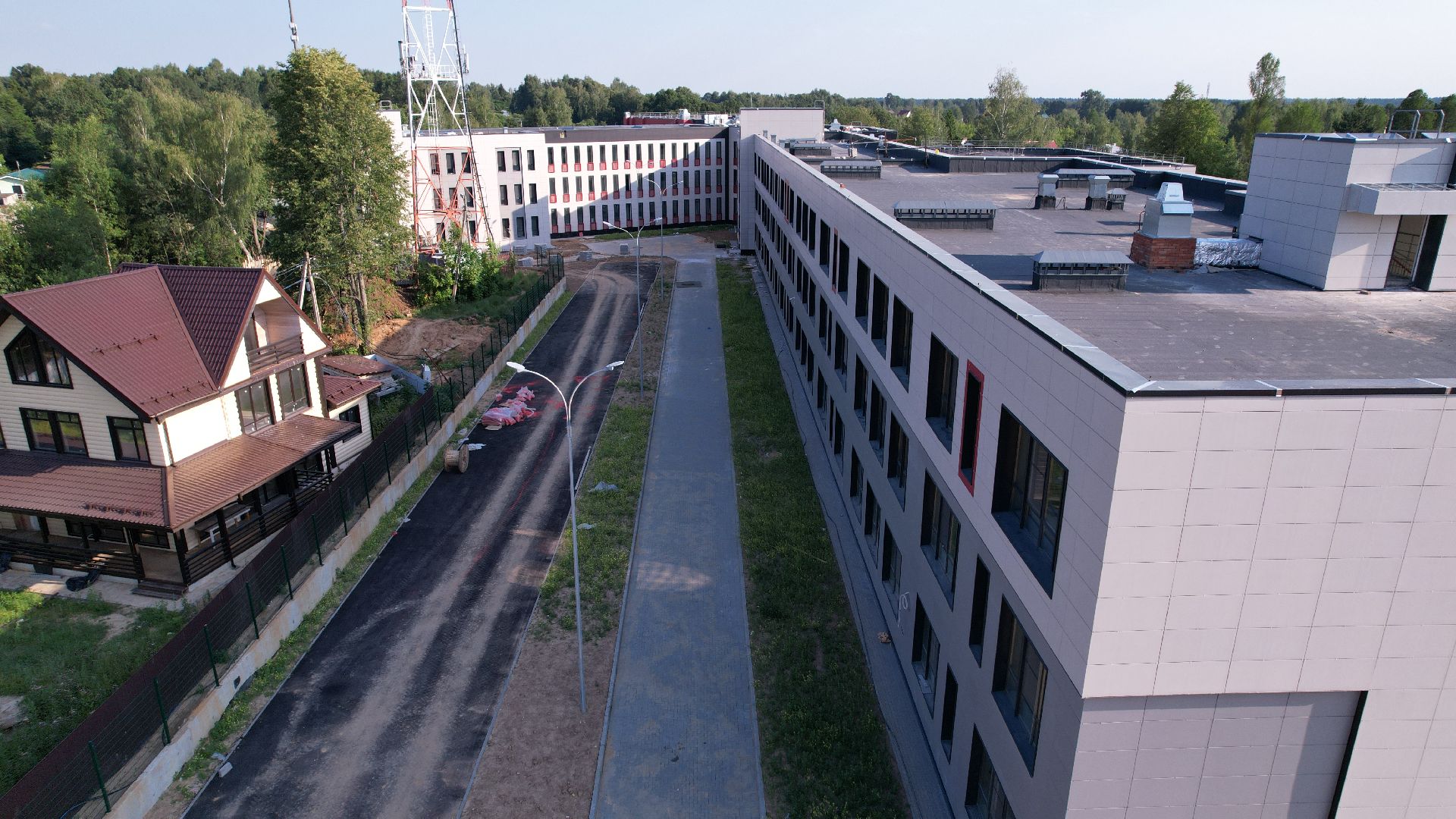 видео с коптера, лицей, школа,